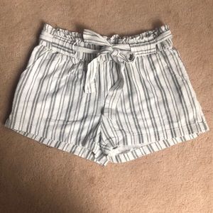 White and black striped shorts with tie